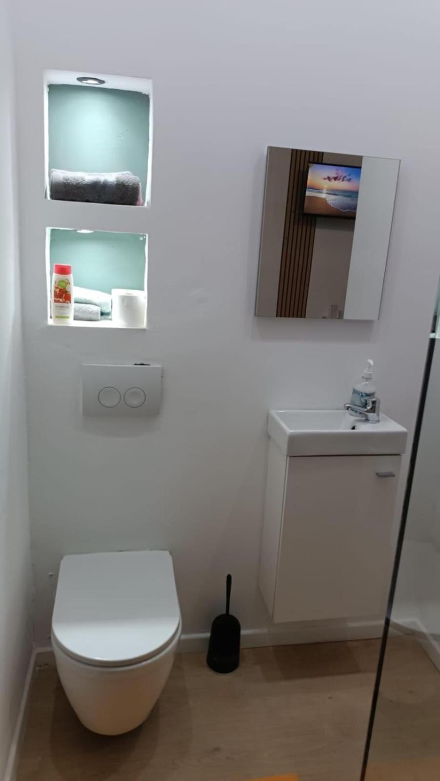Апартаменты Ubuntu House - Шарлеруа Экстерьер фото